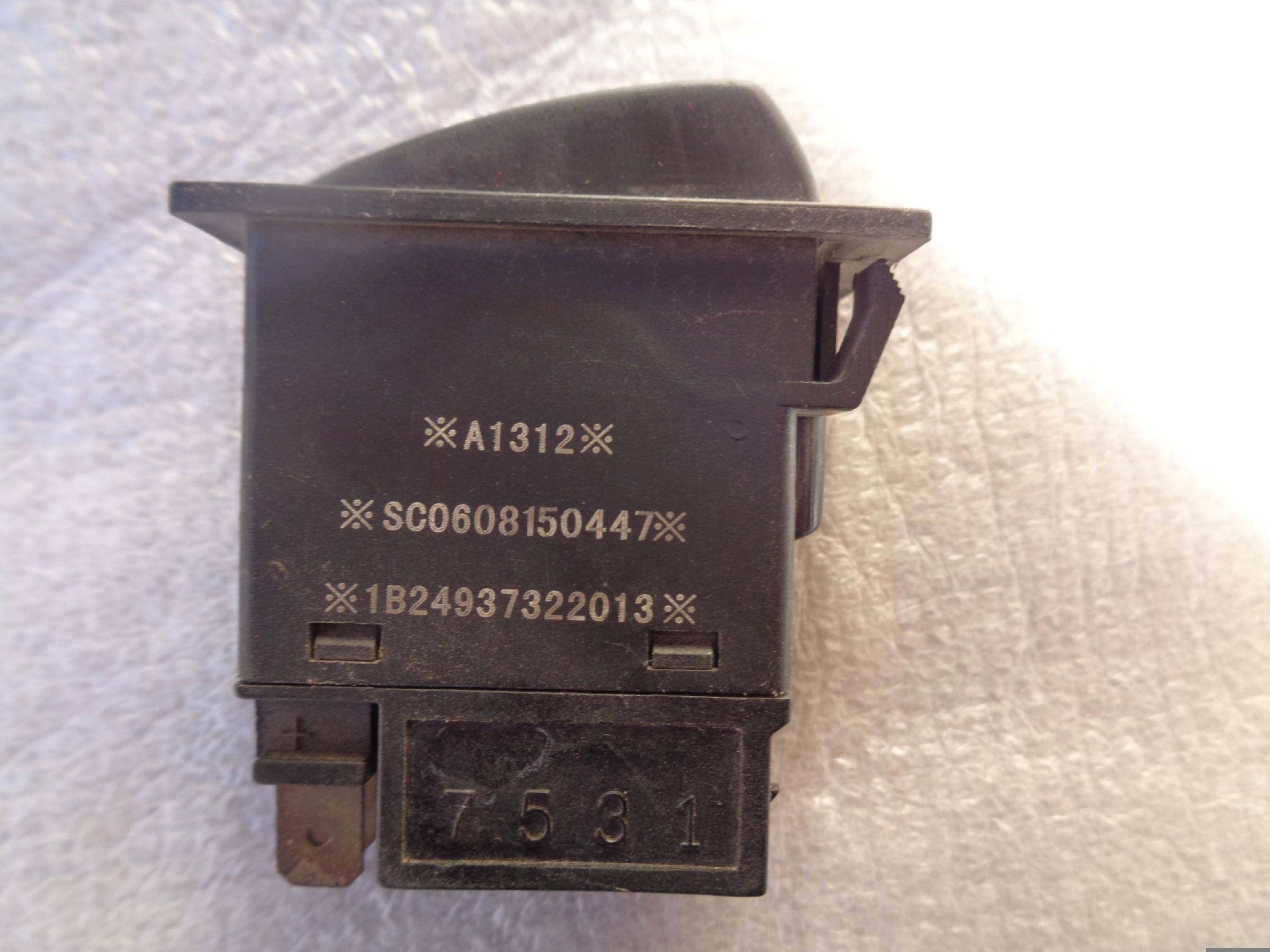 1B24937322013,,北京遠大汽車配件有限公司