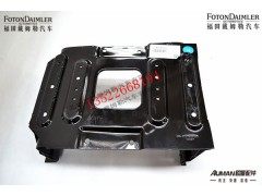 F1B24984504106,下脚踏板护罩支架总成(右),北京源盛欧曼汽车配件有限公司