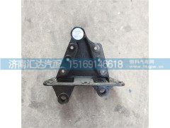 SZ970000022/23,陕汽德龙F3000M3000前板簧中间支架,济南汇达汽配销售中心