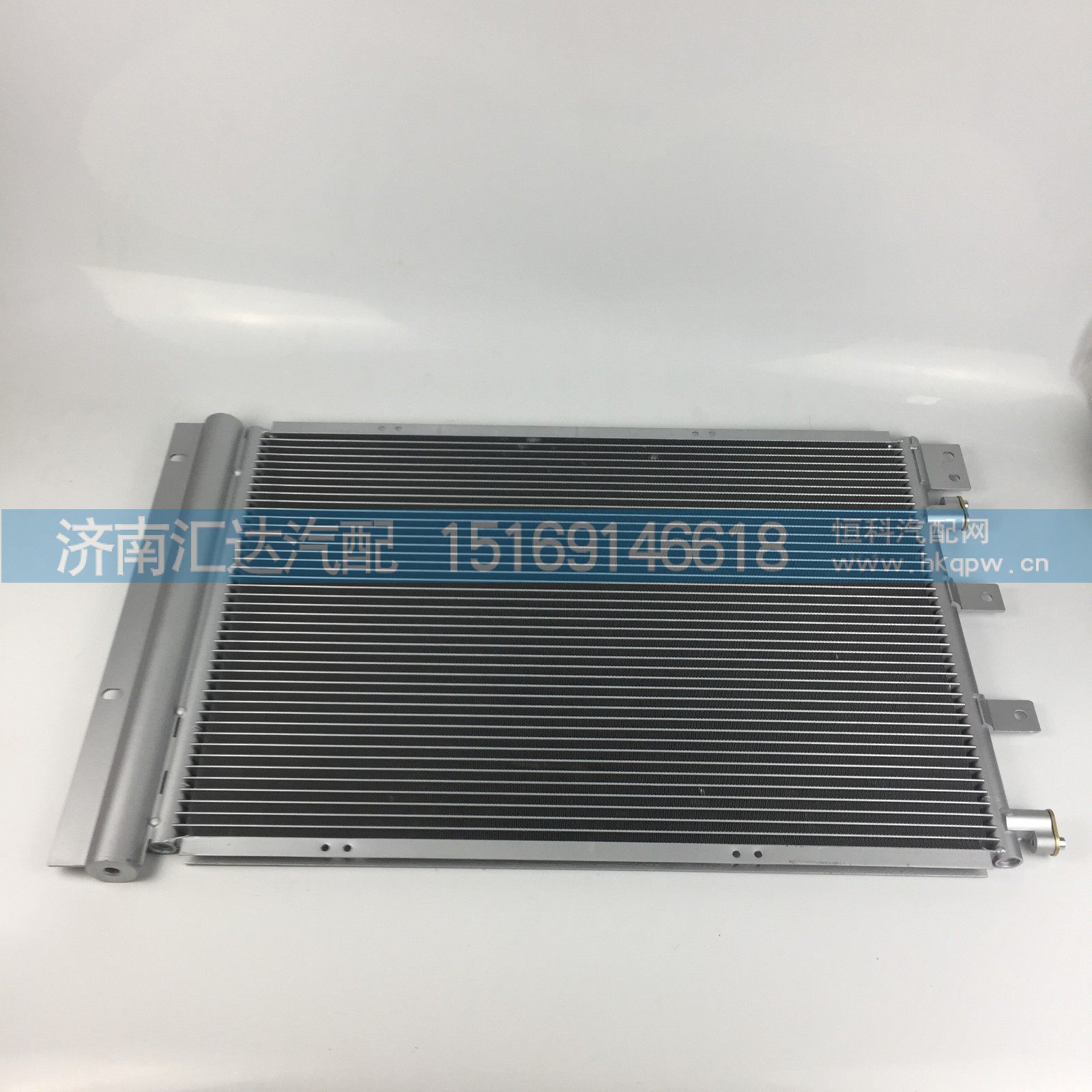 DZ13241824370,F3000X3000冷凝器,濟(jì)南匯達(dá)汽配銷售中心