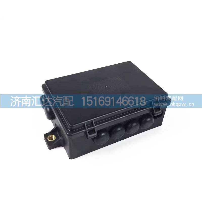 德龍新M3000X3000底盤電器盒(WP13防火墻)/DZ93189712154