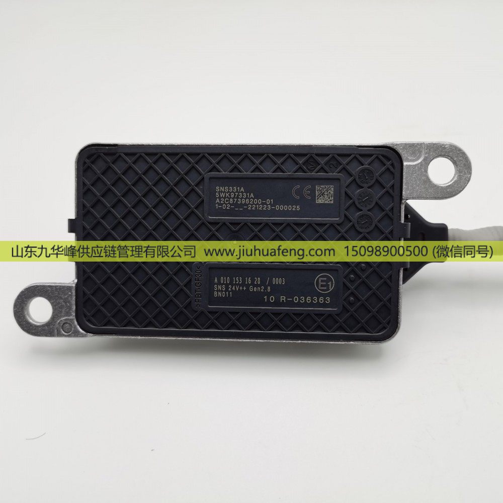 氮氧传感器 NOX Sensor A0101531628 5WK97331A 方4针 24V 适用于奔驰卡车Mercedes-Benz Truck/A0101531628 5WK97331A
