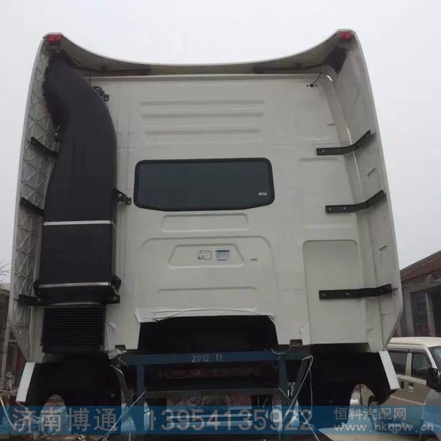 WG9925190003,豪沃A7进气道接口WG9925190003,济南博通重汽备件库