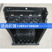 5006600606上车踏板右边 三步梯