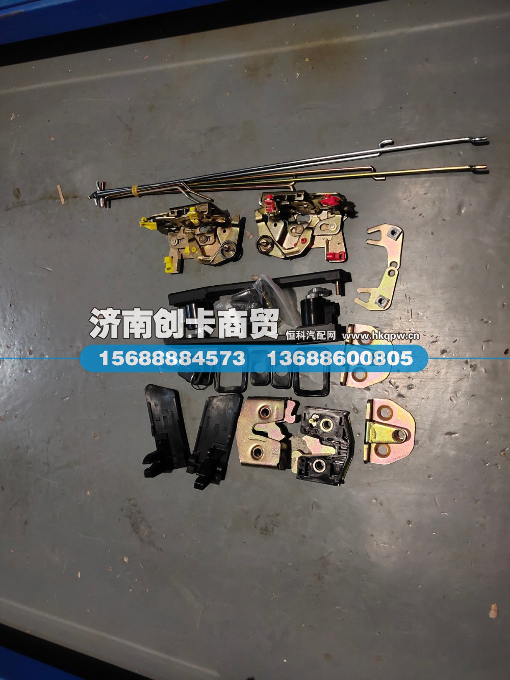 适用于德龙车门锁总成DZ1608340000