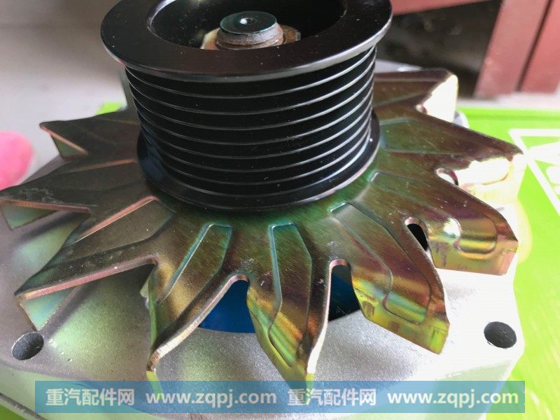 612600090705,整体式交流发电机,济南唱响汽配