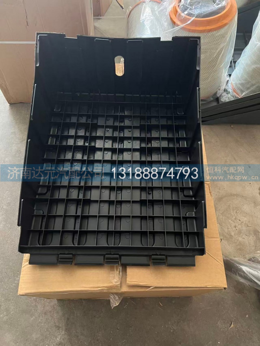 DZ95189761020,德龙M3000电瓶箱盖,济南达元汽配公司