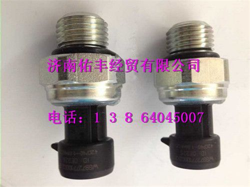 重汽豪沃A7电子式气压传感器WG9727710002