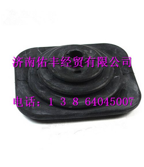 重汽豪沃A7驾驶室防尘罩(底部)AZ9925240002