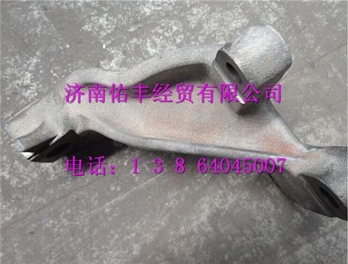 重汽豪沃T5G发动机前左支架曼发动机配件200V41501-0119