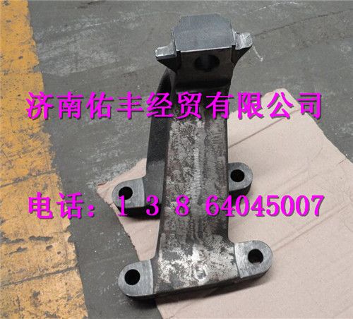 重汽曼MC11发动机前右支架200V41501-0118
