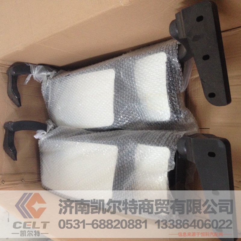 WG1646770002,重汽豪沃右倒车镜,济南凯尔特商贸有限公司