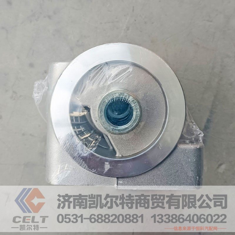 VG1500070051,机油滤清器底座组件,济南凯尔特商贸有限公司