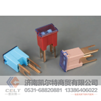 重汽豪沃T5GTX豪瀚汕德卡电器接线盒保险丝812W25444-6002