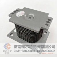 现货批发重卡配件 豪沃钢板支座 橡胶支座AZ9725520278胶墩