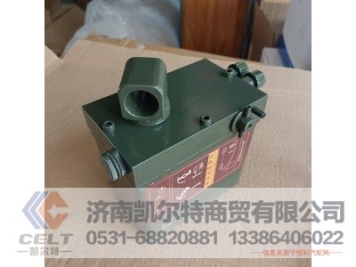 WG9719826001,液压手动油泵（右置车）,济南凯尔特商贸有限公司
