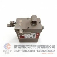 重汽豪沃T5G豪瀚出口供应 右置驾驶室豪瀚三孔手打泵WG9525820141电动液压油泵举升油缸