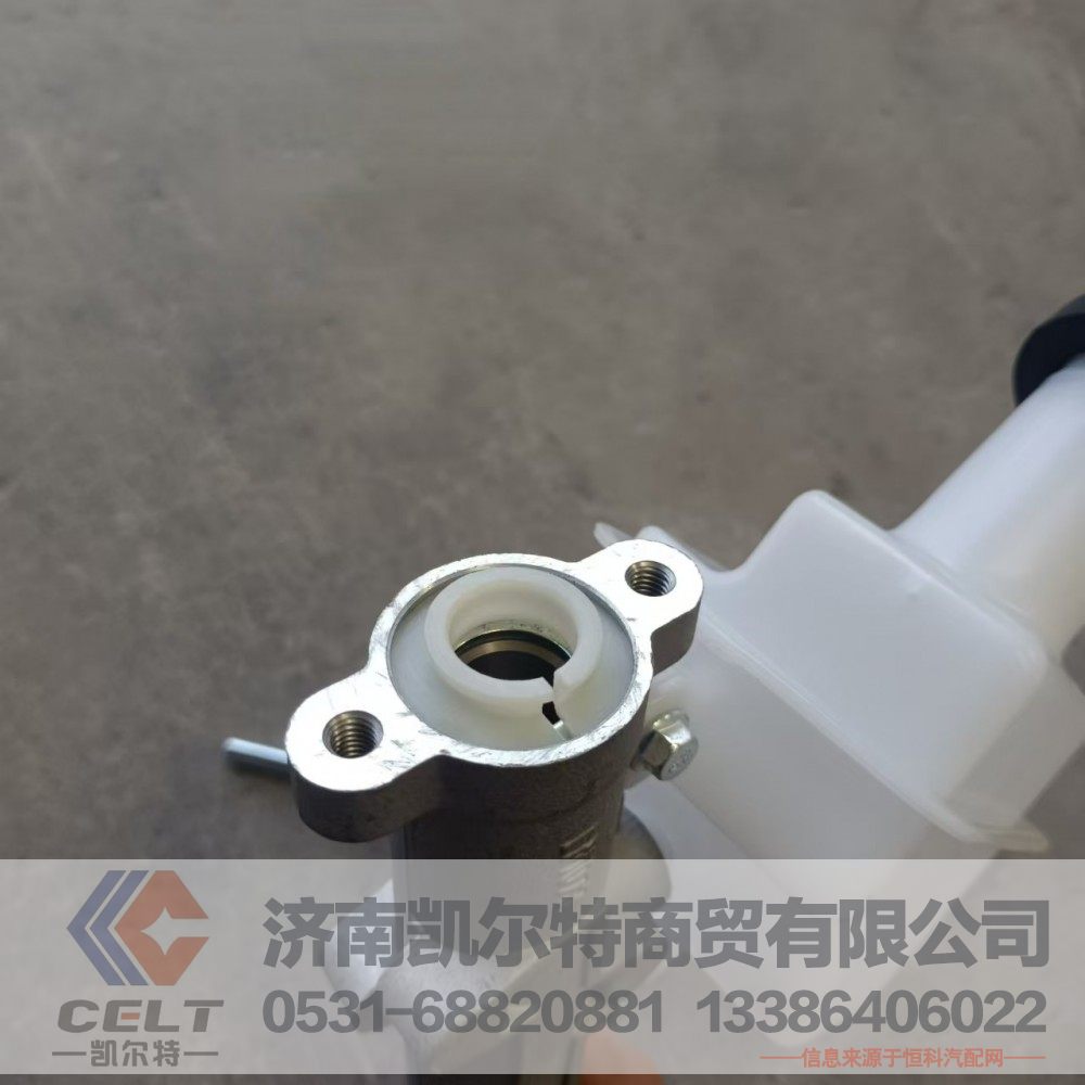 厂家供应陕汽重汽配件 解放JH6 J6P离合器总泵带壶1602110-1063/1602110-1063