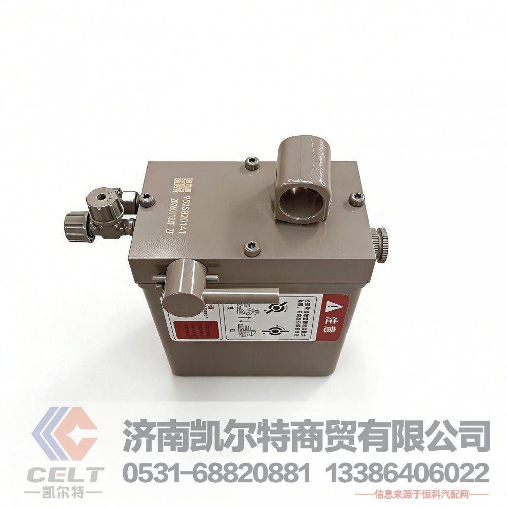 廠家供應(yīng)陜汽重汽配件 重汽豪瀚手動液壓油泵WG9525820141手打泵