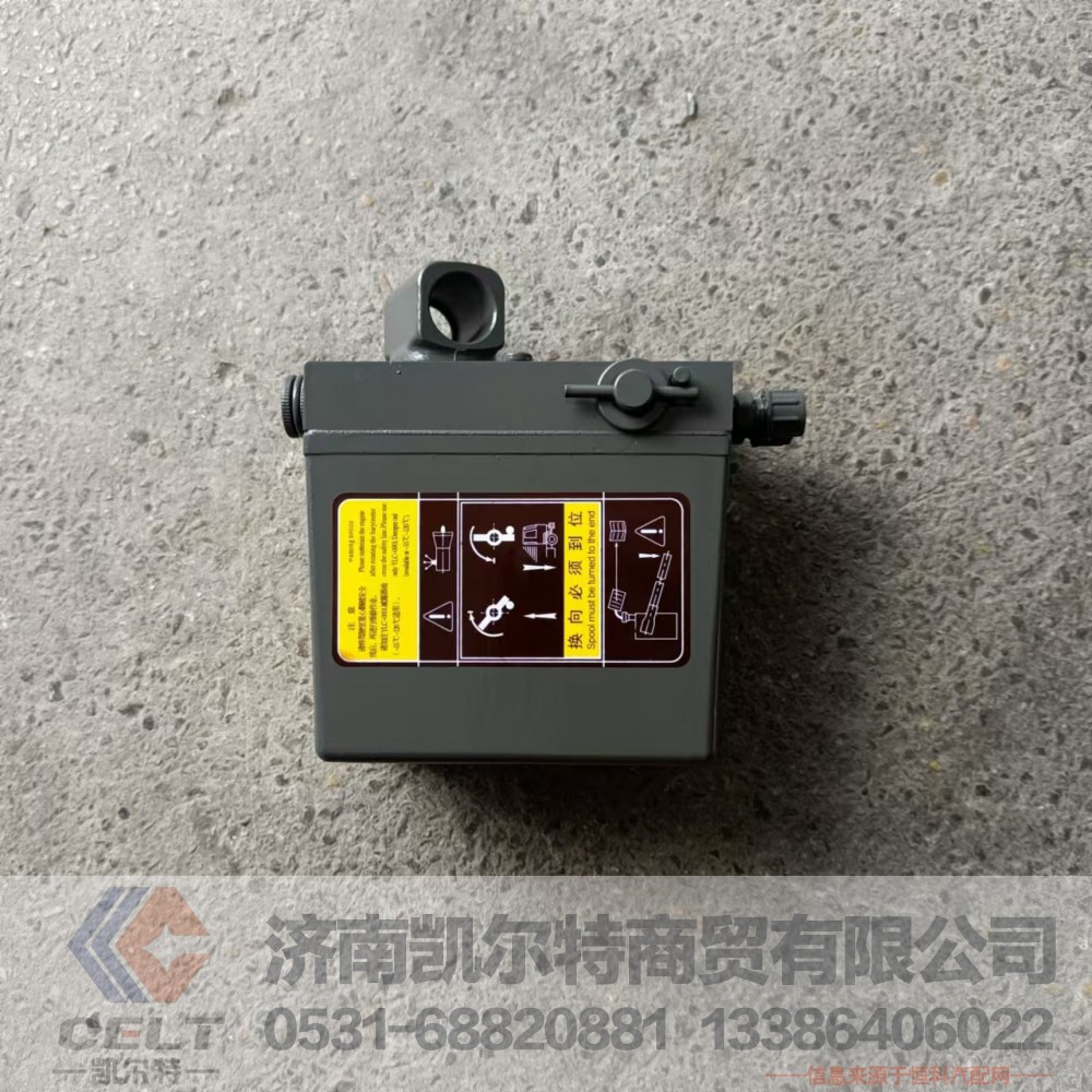 重汽豪沃液压手动油泵（右置车）WG9719826001液压举升泵手油泵图5