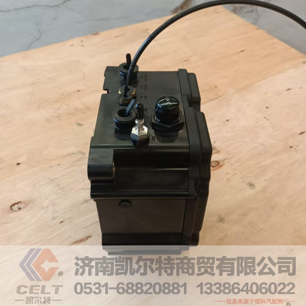 WG1034130181,尿素泵箱集成式系统（国五加热）,济南凯尔特商贸有限公司