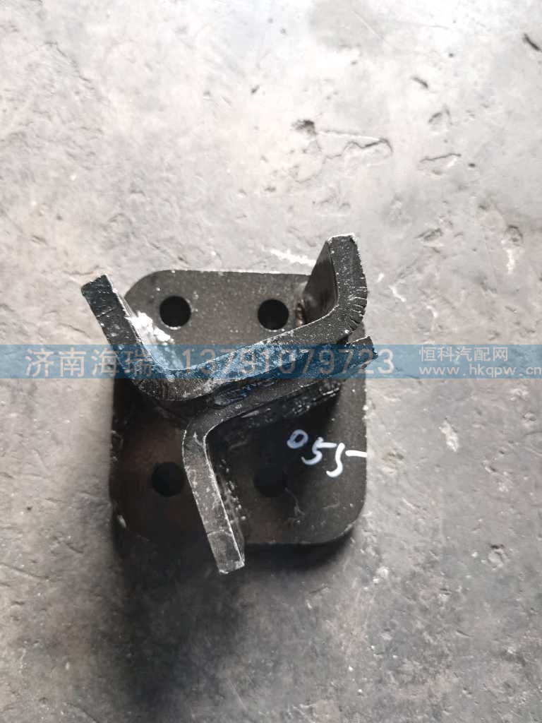 车架连接座 右 调整螺丝 860008505500