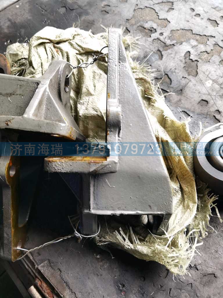 前黄前支架 新款,WG9770521320图2