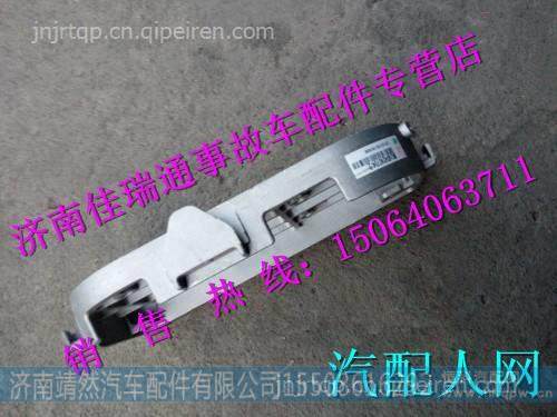 重汽新斯太尔M5G脚踏板防滑板 图2