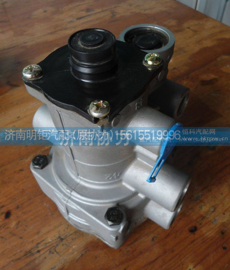 WG9725240107,操纵器总成,济南明钜汽车配件有限公司（原济南协力）