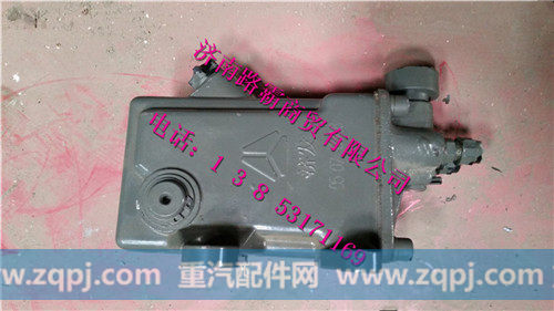 重汽斯太尔手动液压油泵举升泵WG9100820025