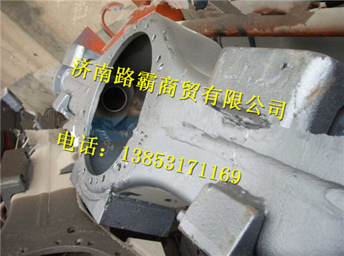 重汽金王子ST16后桥壳总成