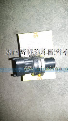 612600081585,,济南隆强汽车配件有限公司