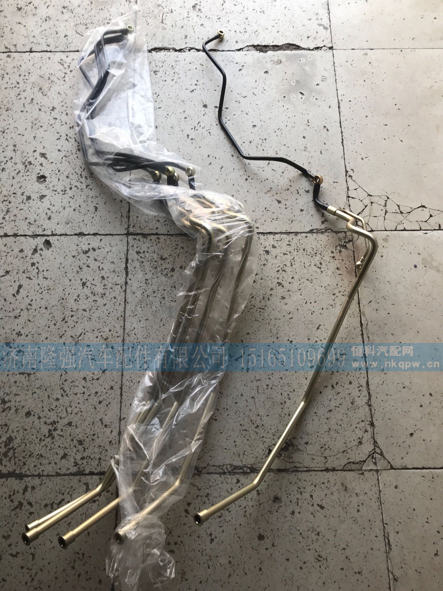 潍柴动力WP10H发动机燃油回油管总成1001497476