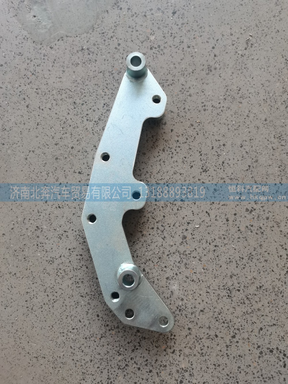 FDJ005318765,滤清器安装支架,济南北奔汽车贸易有限公司