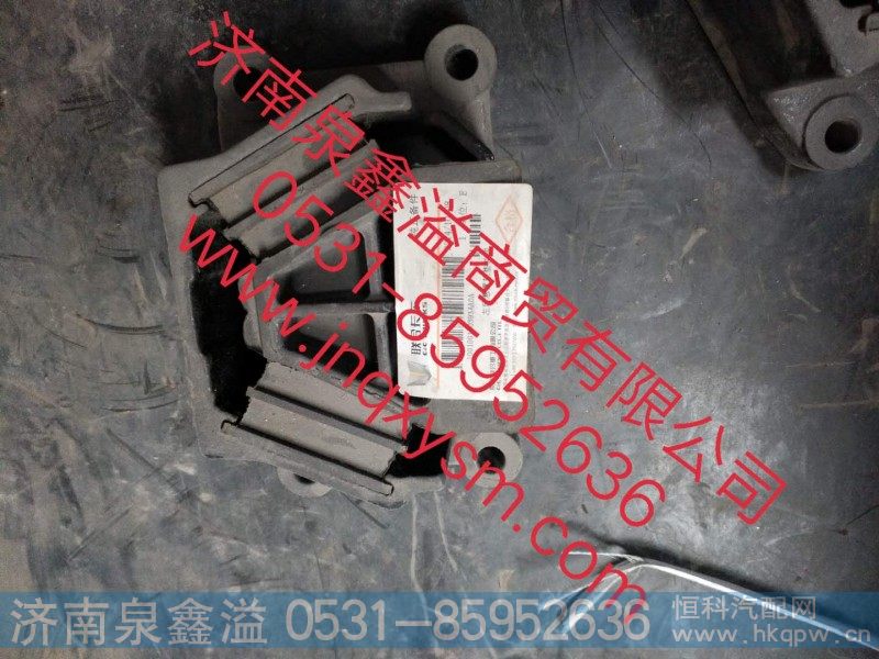 100100100393,左后悬置软垫,济南泉鑫溢商贸有限公司