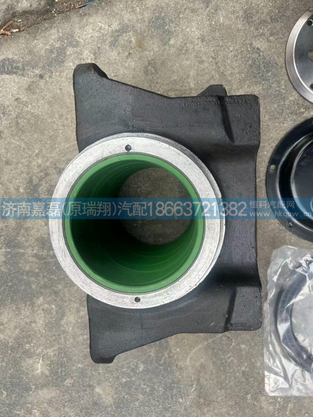 ,红岩杰狮平衡轴壳(国五带套),济南嘉磊汽车配件有限公司(原济南瑞翔)