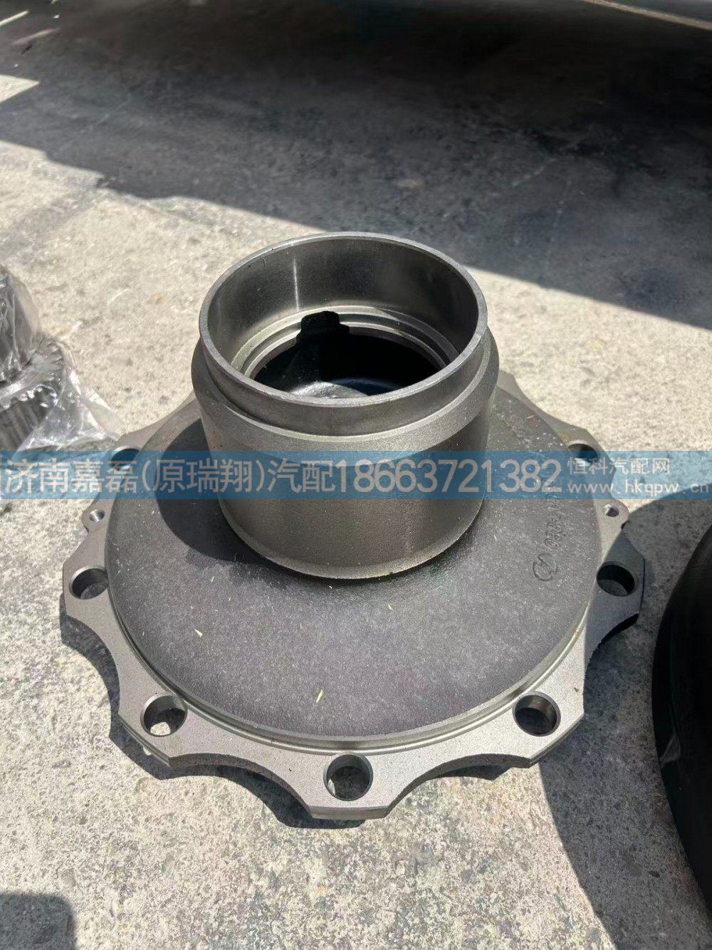 汉德前轮毂   编号HD90009412097