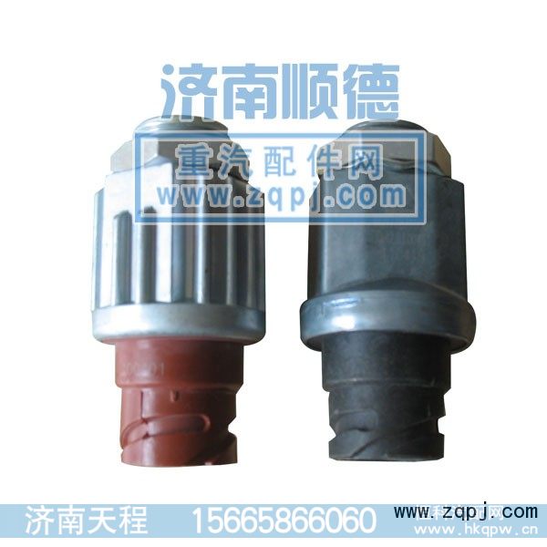 WG9100710004,离合器开关，制动灯开关,济南顺德重汽商贸有限公司