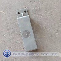 WG9725193388油濾器中支架