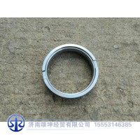 WG3339100032   隔套