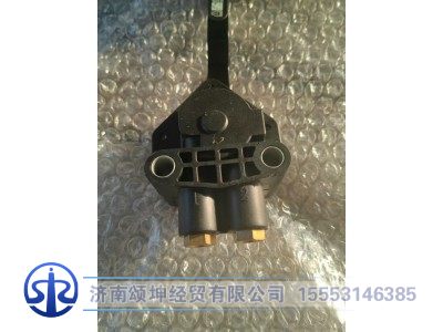 AZ16D443000015,高度控制阀总成,济南颂坤经贸有限公司