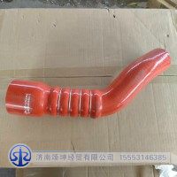 LG9704530461   中冷器出气胶管