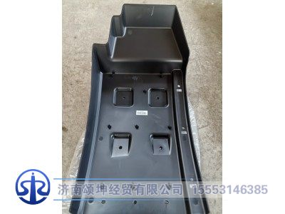 LG1611230308,轻卡前轮后档泥板右,济南颂坤经贸有限公司