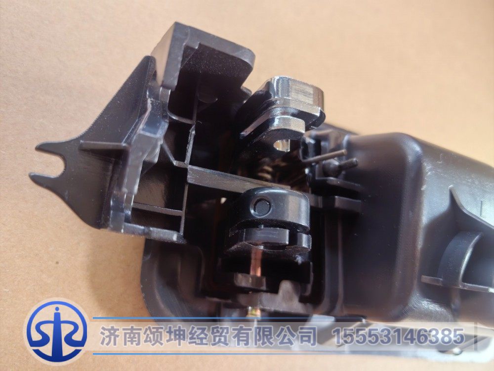 DZ15221330143,左车门内拉手,济南颂坤经贸有限公司