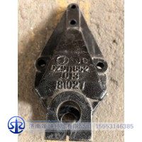 DZ9118521013     前簧后支架