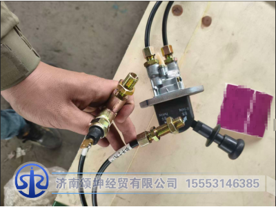 130907000510A,手刹阀组件,济南颂坤经贸有限公司