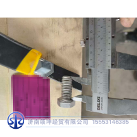 A210111000101     螺栓