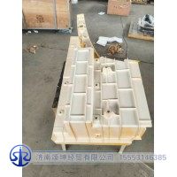 JSS005656403   右侧二级踏步本体