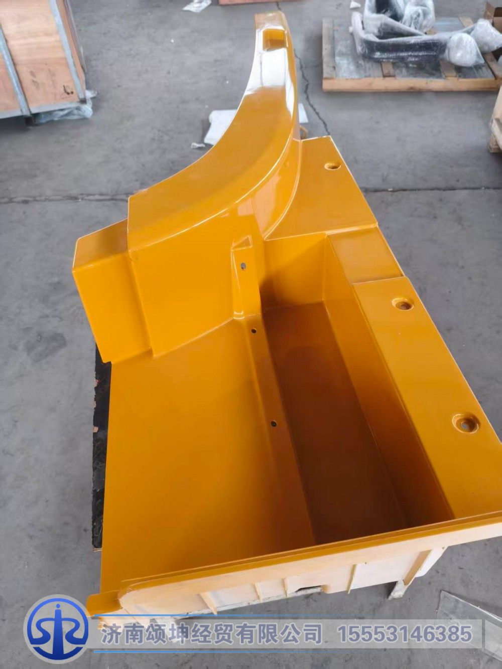 JSS005656403,右侧二级踏步本体,济南颂坤经贸有限公司