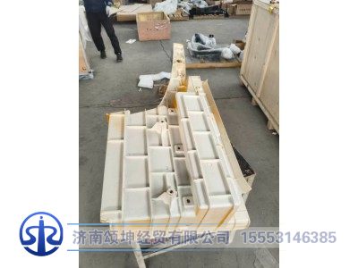 JSS005656405,左侧二级踏步本体,济南颂坤经贸有限公司